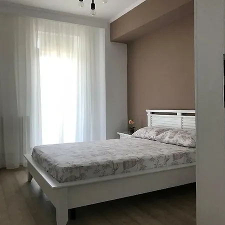 Sonia Beach View Apartament *